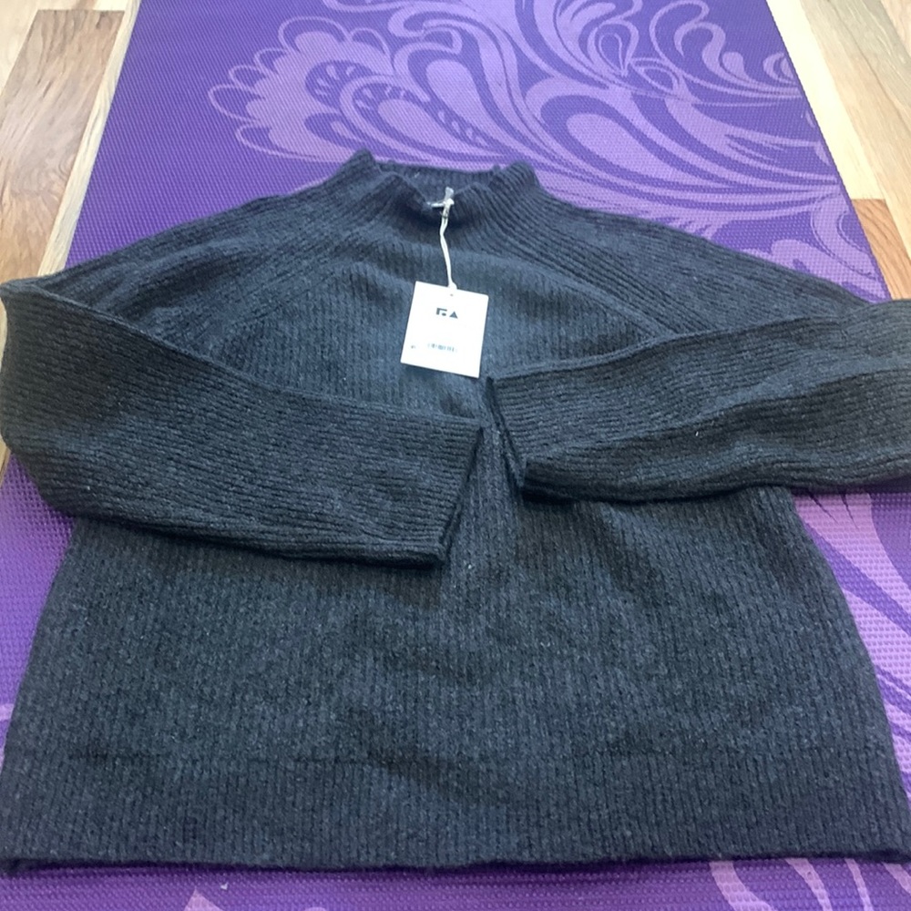 Gray cotton blend mockneck sweater